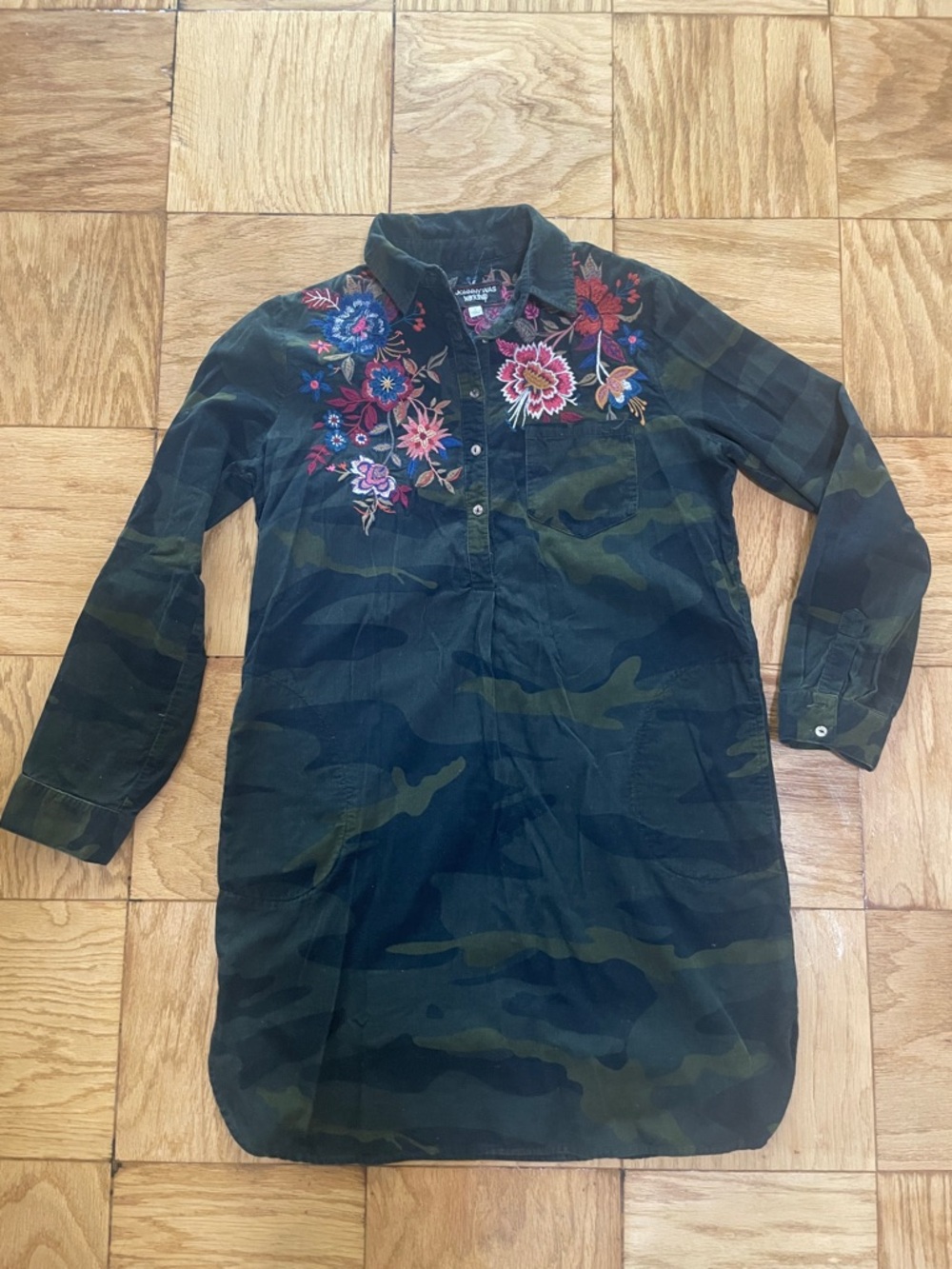 Johnny Was Dark Green corduroy Camo Button-Down Shirt dress w Floral Embroidery